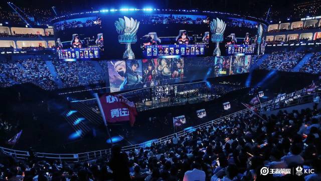 表现出色但 表现出色但