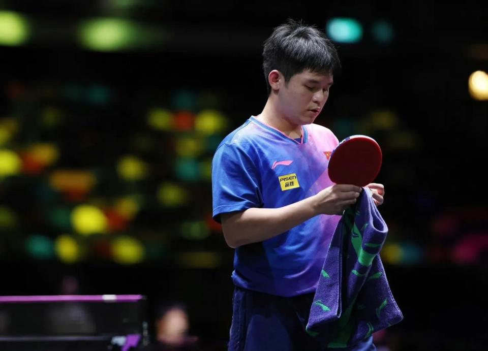 战赛场上曾 战赛场上曾