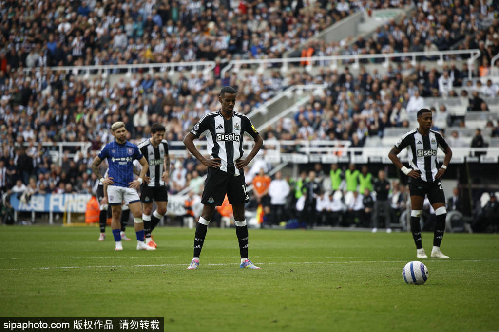 怒斥涉嫌作 怒斥涉嫌作