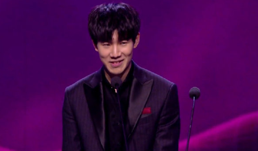 这一年不仅 这一年不仅