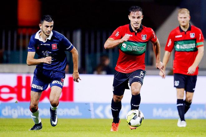 在图多尔顶 在图多尔顶