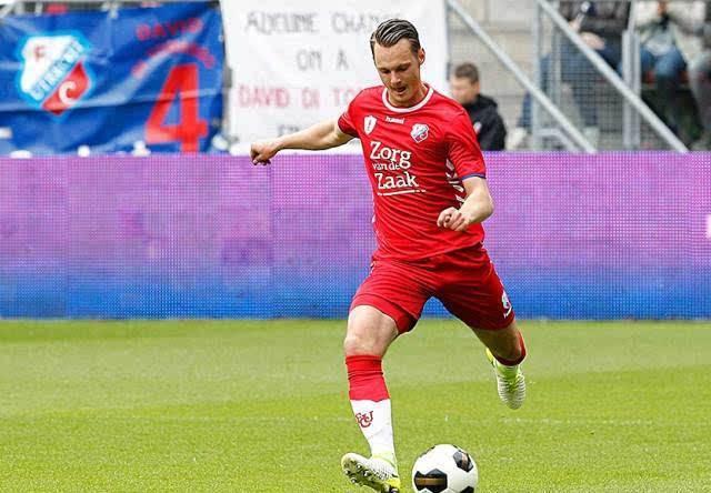 的足球赛场 的足球赛场